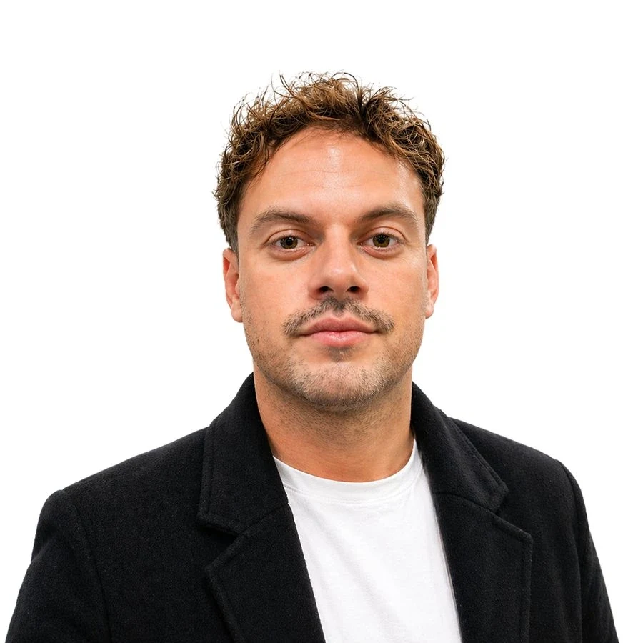 Gabriel Hein, freelance specialist for web design, branding, and graphic design